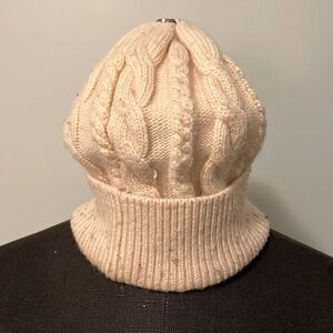 Women's Cream Cable Knit Beanie Hat